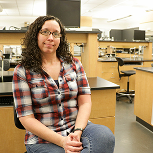 GFC MSU student researching how flowering plants respond to radiation